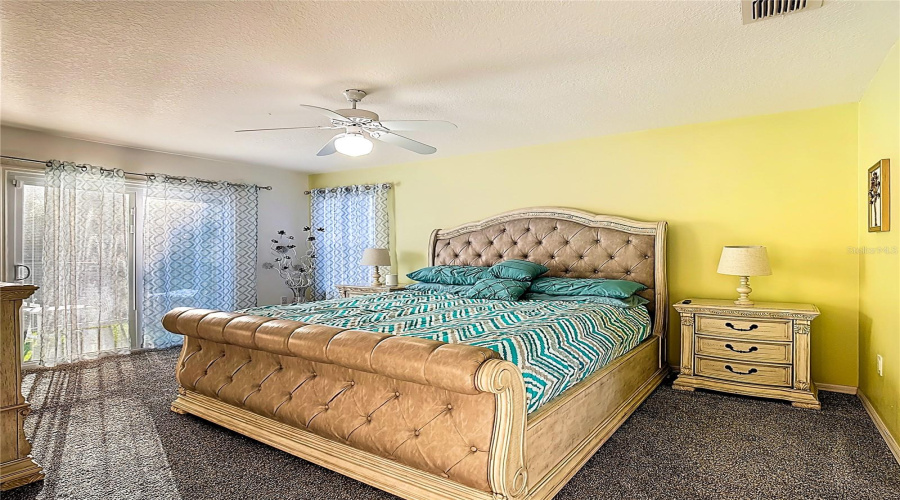 KISSIMMEE, Florida 34746, 5 Bedrooms Bedrooms, ,3 BathroomsBathrooms,Residential,For Sale,CUMBRIAN LAKES,0,MFRO6389975