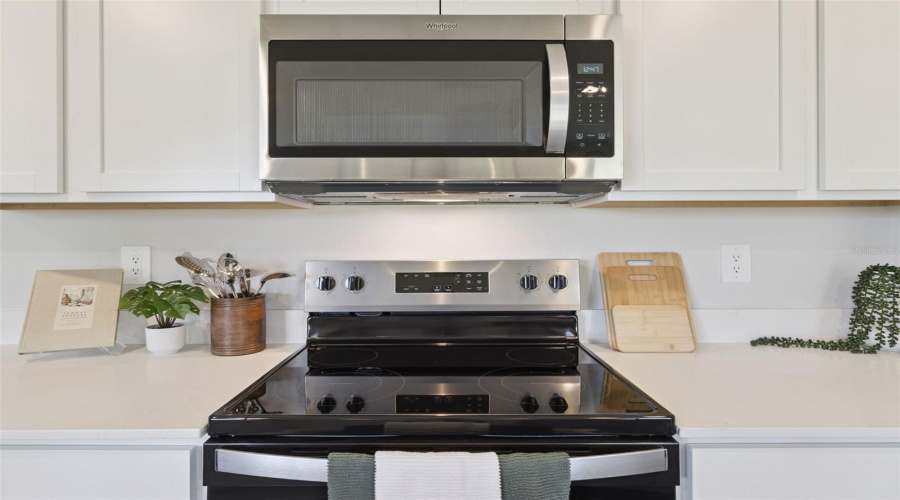 DAVENPORT, Florida 33837, 4 Bedrooms Bedrooms, ,2 BathroomsBathrooms,Residential,For Sale,PARTINGTON,0,MFRO6390164