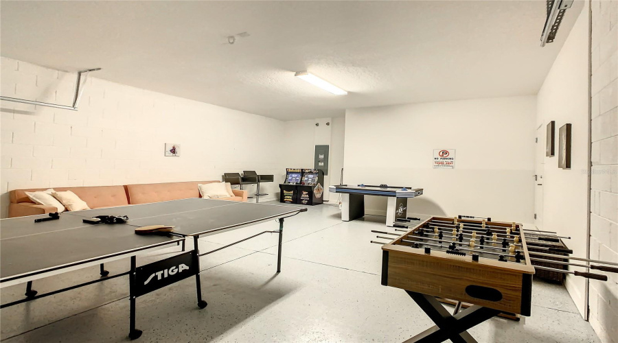 KISSIMMEE, Florida 34746, 9 Bedrooms Bedrooms, ,7 BathroomsBathrooms,Residential,For Sale,MARCELLO,0,MFRO6342893