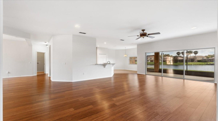 KISSIMMEE, Florida 34746, 4 Bedrooms Bedrooms, ,3 BathroomsBathrooms,Residential,For Sale,SOMERSET,0,MFRO6389228