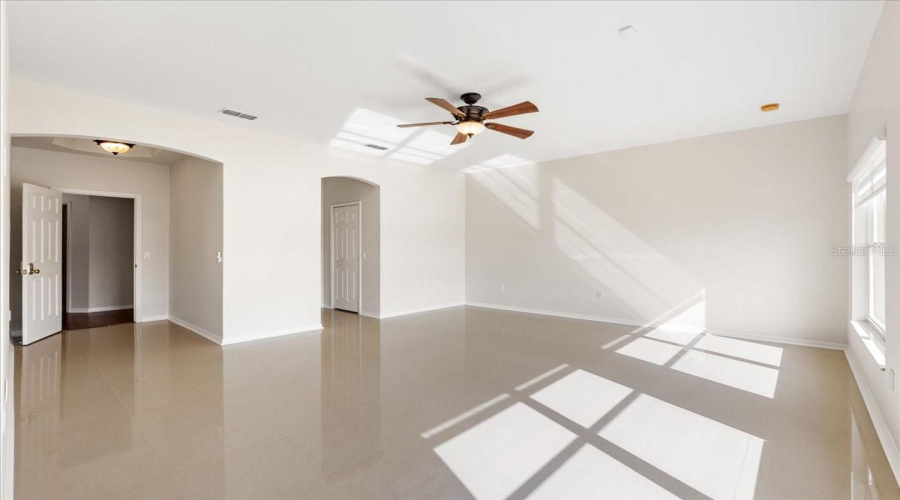 KISSIMMEE, Florida 34746, 4 Bedrooms Bedrooms, ,3 BathroomsBathrooms,Residential,For Sale,SOMERSET,0,MFRO6389228