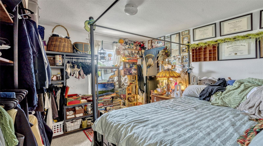 KISSIMMEE, Florida 34747, 4 Bedrooms Bedrooms, ,2 BathroomsBathrooms,Residential,For Sale,FAN PALM,0,MFRO6317015