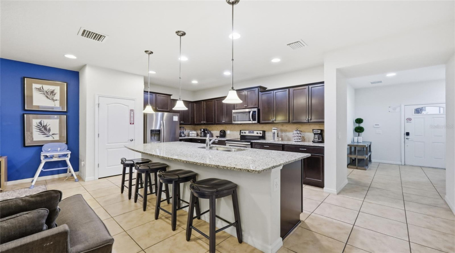 KISSIMMEE, Florida 34747, 5 Bedrooms Bedrooms, ,4 BathroomsBathrooms,Residential,For Sale,GENEVE,0,MFRO6370265