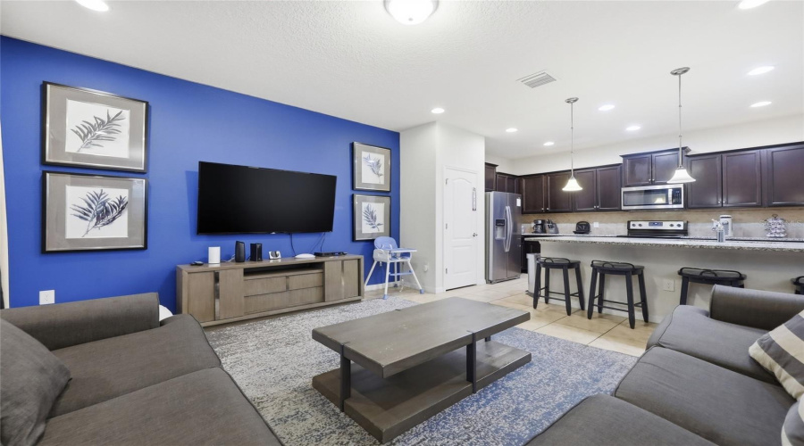 KISSIMMEE, Florida 34747, 5 Bedrooms Bedrooms, ,4 BathroomsBathrooms,Residential,For Sale,GENEVE,0,MFRO6370265