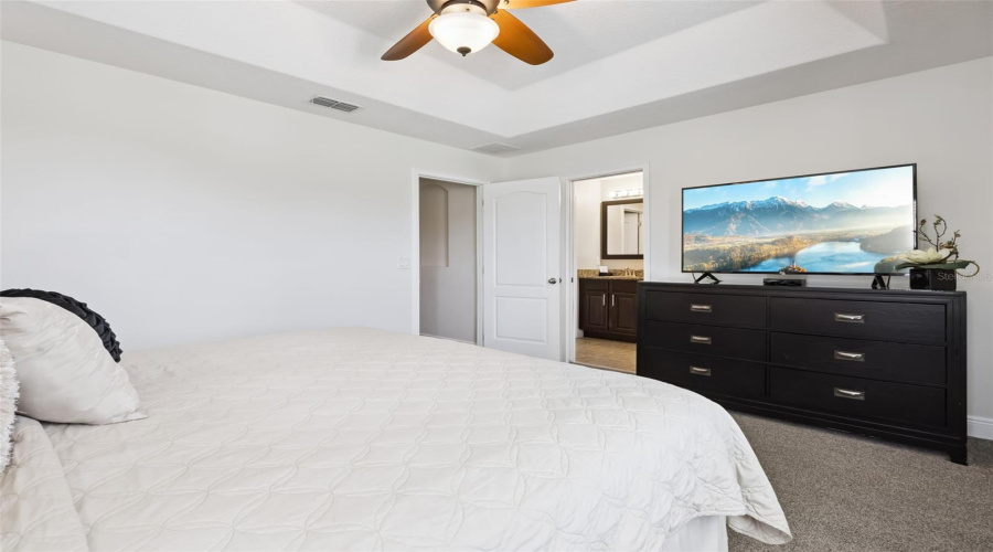 Upstairs Primary Bedroom