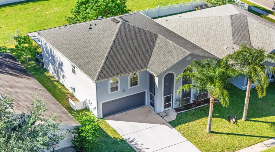 DAVENPORT, Florida 33897, 4 Bedrooms Bedrooms, ,3 BathroomsBathrooms,Residential,For Sale,BLAKE,0,MFRO6350901
