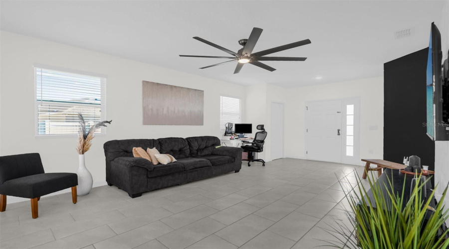KISSIMMEE, Florida 34746, 3 Bedrooms Bedrooms, ,2 BathroomsBathrooms,Residential,For Sale,DESERT ROSE,0,MFRO6390149
