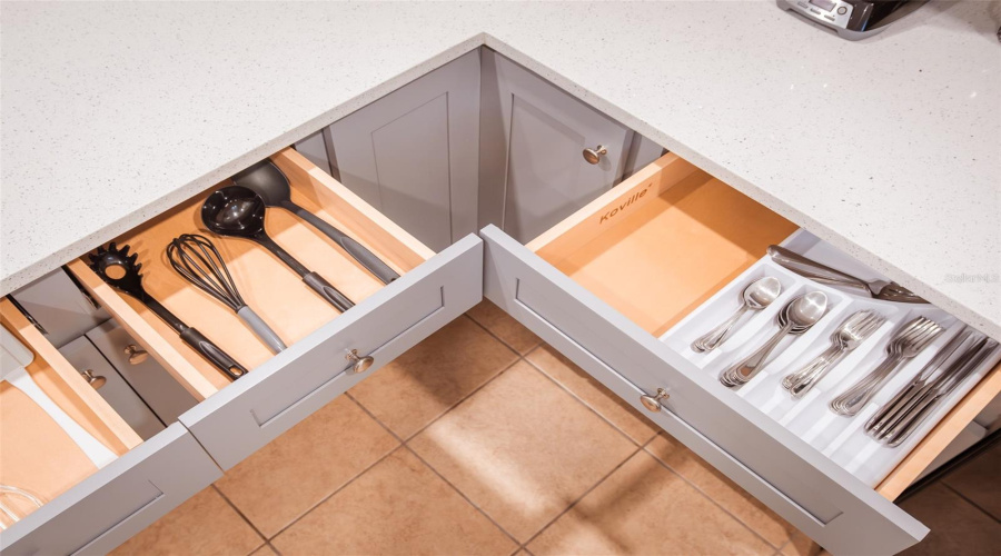 KISSIMMEE, Florida 34747, 3 Bedrooms Bedrooms, ,3 BathroomsBathrooms,Residential,For Sale,DREAMSICLE,0,MFRO6387518