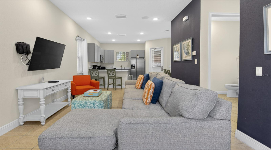 KISSIMMEE, Florida 34747, 3 Bedrooms Bedrooms, ,3 BathroomsBathrooms,Residential,For Sale,DREAMSICLE,0,MFRO6387518