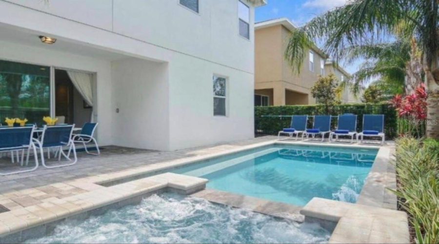 KISSIMMEE, Florida 34747, 8 Bedrooms Bedrooms, ,7 BathroomsBathrooms,Residential,For Sale,LASSO,0,MFRO6389627