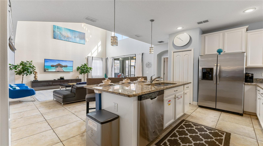 KISSIMMEE, Florida 34747, 5 Bedrooms Bedrooms, ,5 BathroomsBathrooms,Residential,For Sale,MAJESTY PALM,0,MFRO6390392