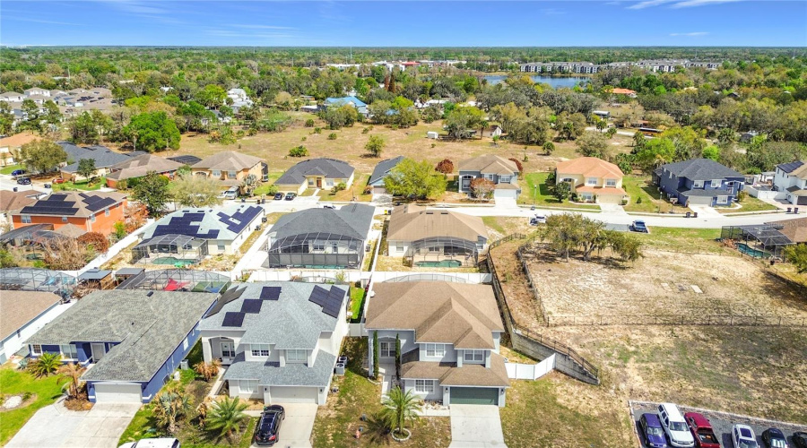 DAVENPORT, Florida 33837, 6 Bedrooms Bedrooms, ,3 BathroomsBathrooms,Residential,For Sale,WILDFLOWER,0,MFRO6390424