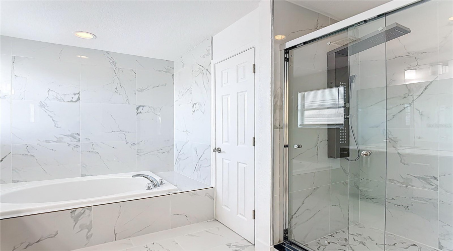 DAVENPORT, Florida 33837, 6 Bedrooms Bedrooms, ,3 BathroomsBathrooms,Residential,For Sale,WILDFLOWER,0,MFRO6390424