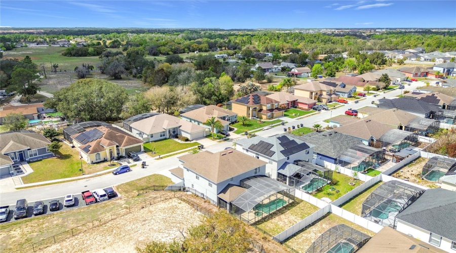 DAVENPORT, Florida 33837, 6 Bedrooms Bedrooms, ,3 BathroomsBathrooms,Residential,For Sale,WILDFLOWER,0,MFRO6390424