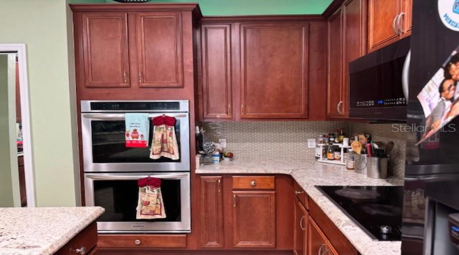 KISSIMMEE, Florida 34746, 5 Bedrooms Bedrooms, ,4 BathroomsBathrooms,Residential,For Sale,GOLDEN FEATHER,0,MFRS5145732