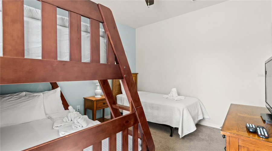 KISSIMMEE, Florida 34746, 4 Bedrooms Bedrooms, ,3 BathroomsBathrooms,Residential,For Sale,DIPLOMAT,0,MFRO6390188