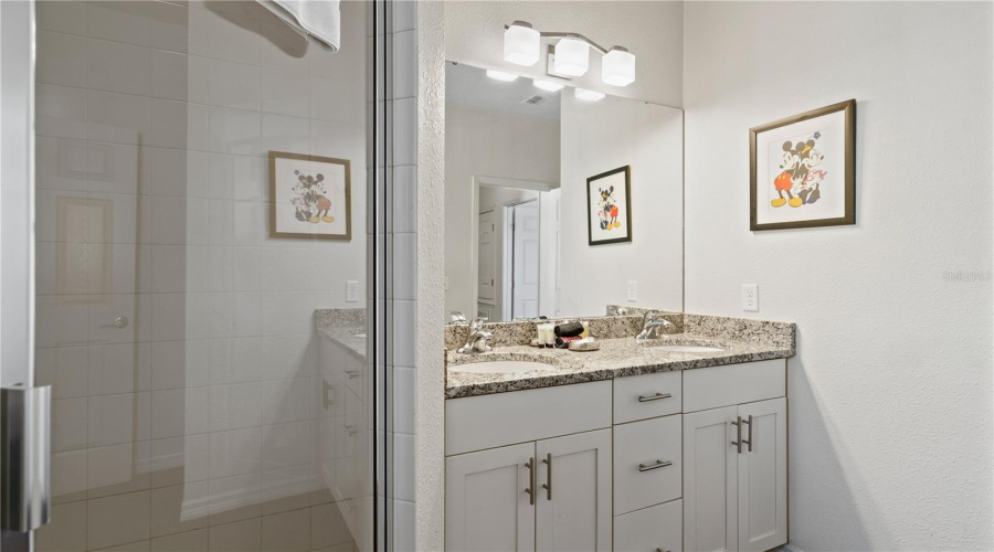 KISSIMMEE, Florida 34746, 4 Bedrooms Bedrooms, ,3 BathroomsBathrooms,Residential,For Sale,DIPLOMAT,0,MFRO6390188