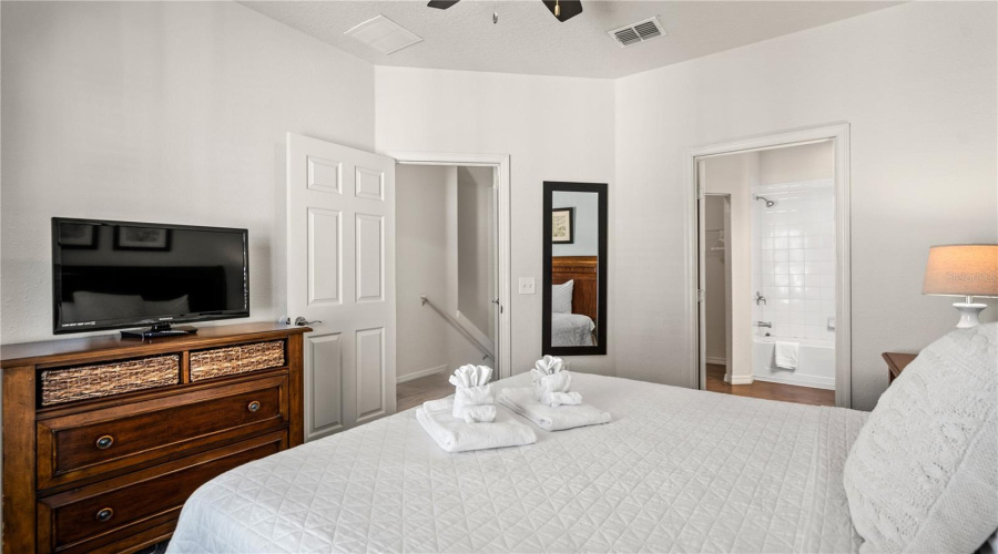 KISSIMMEE, Florida 34746, 4 Bedrooms Bedrooms, ,3 BathroomsBathrooms,Residential,For Sale,DIPLOMAT,0,MFRO6390188