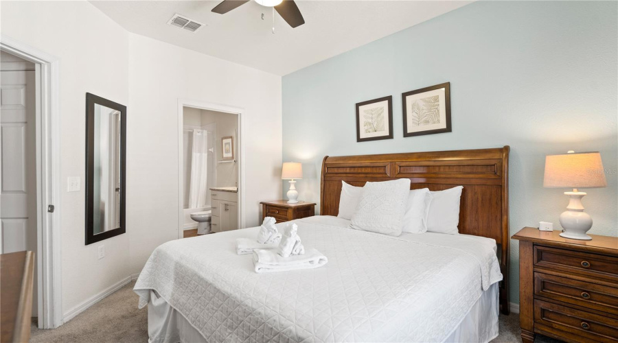 KISSIMMEE, Florida 34746, 4 Bedrooms Bedrooms, ,3 BathroomsBathrooms,Residential,For Sale,DIPLOMAT,0,MFRO6390188