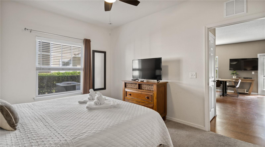 KISSIMMEE, Florida 34746, 4 Bedrooms Bedrooms, ,3 BathroomsBathrooms,Residential,For Sale,DIPLOMAT,0,MFRO6390188