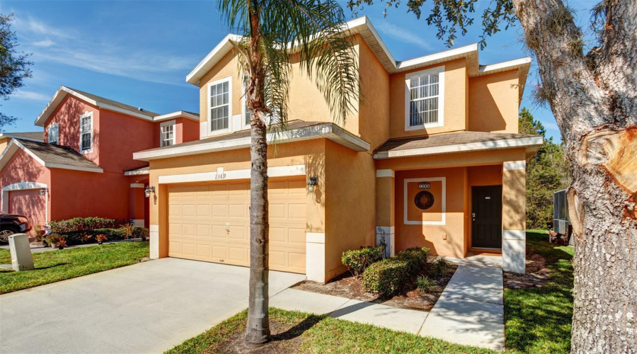 DAVENPORT, Florida 33896, 4 Bedrooms Bedrooms, ,3 BathroomsBathrooms,Residential,For Sale,ROYAL RIDGE,0,MFRS5139150