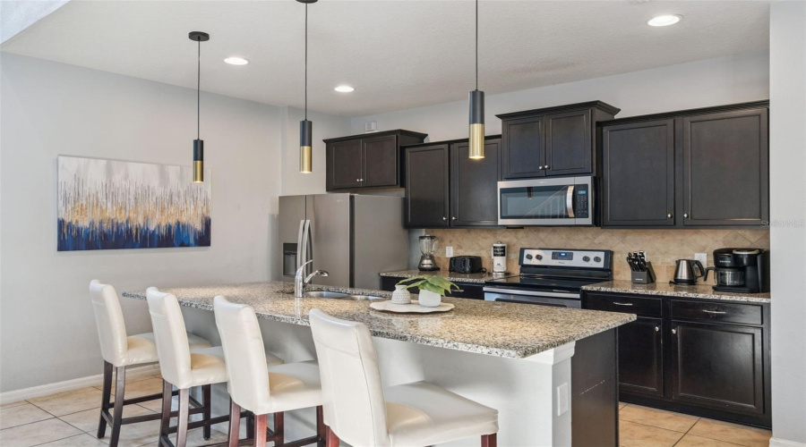 KISSIMMEE, Florida 34747, 6 Bedrooms Bedrooms, ,4 BathroomsBathrooms,Residential,For Sale,GOBI,0,MFRO6389603