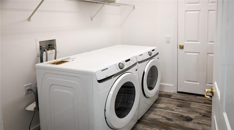 KISSIMMEE, Florida 34746, 5 Bedrooms Bedrooms, ,3 BathroomsBathrooms,Residential,For Sale,CUMBRIAM LAKES,0,MFRS5145397