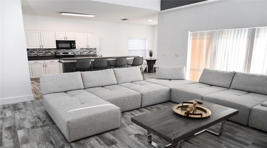 KISSIMMEE, Florida 34746, 5 Bedrooms Bedrooms, ,3 BathroomsBathrooms,Residential,For Sale,CUMBRIAM LAKES,0,MFRS5145397