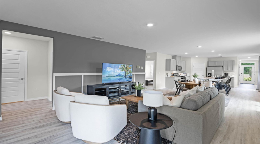 DAVENPORT, Florida 33837, 4 Bedrooms Bedrooms, ,2 BathroomsBathrooms,Residential,For Sale,MOLERA BEACH,0,MFRO6390489