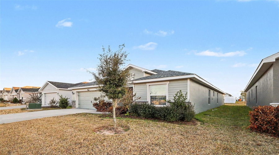 DAVENPORT, Florida 33837, 4 Bedrooms Bedrooms, ,2 BathroomsBathrooms,Residential,For Sale,CASCADE,0,MFRTB8471145