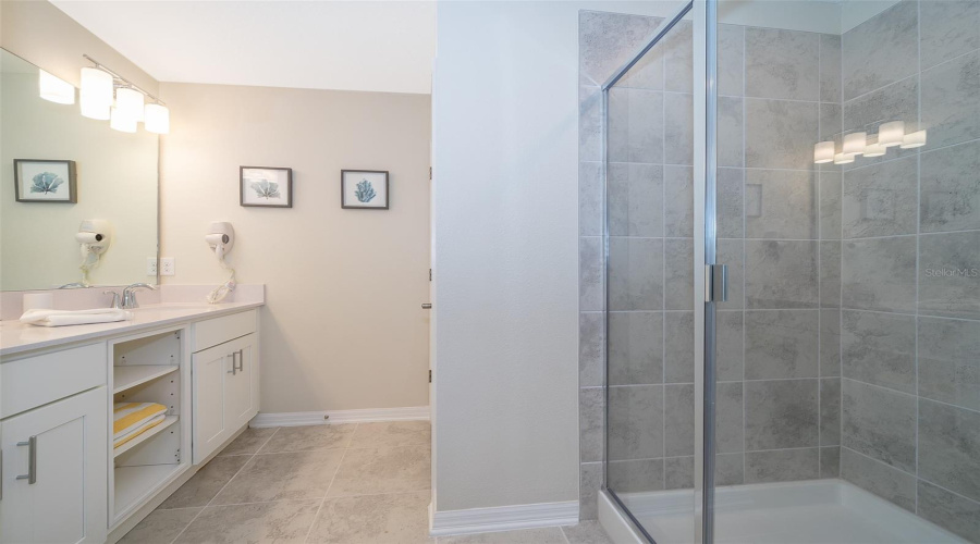 KISSIMMEE, Florida 34746, 2 Bedrooms Bedrooms, ,2 BathroomsBathrooms,Residential,For Sale,PARADOX,0,MFRS5145363