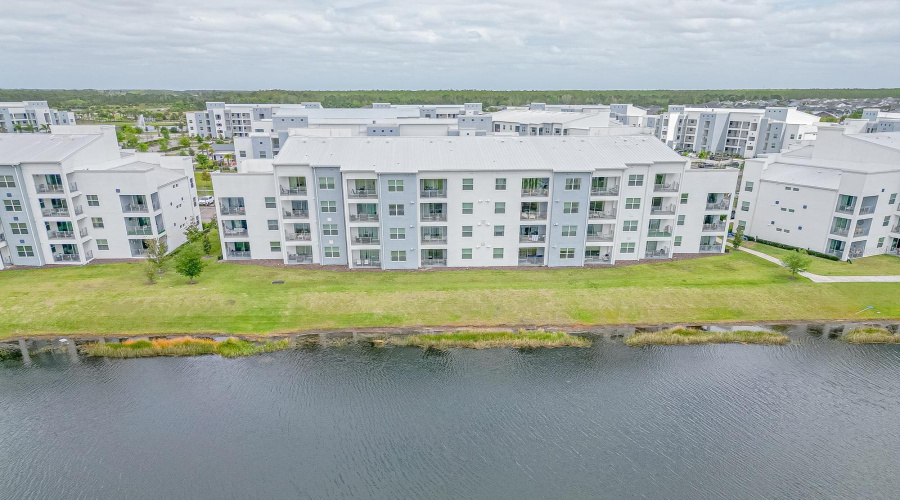 KISSIMMEE, Florida 34746, 2 Bedrooms Bedrooms, ,2 BathroomsBathrooms,Residential,For Sale,PARADOX,0,MFRS5145363