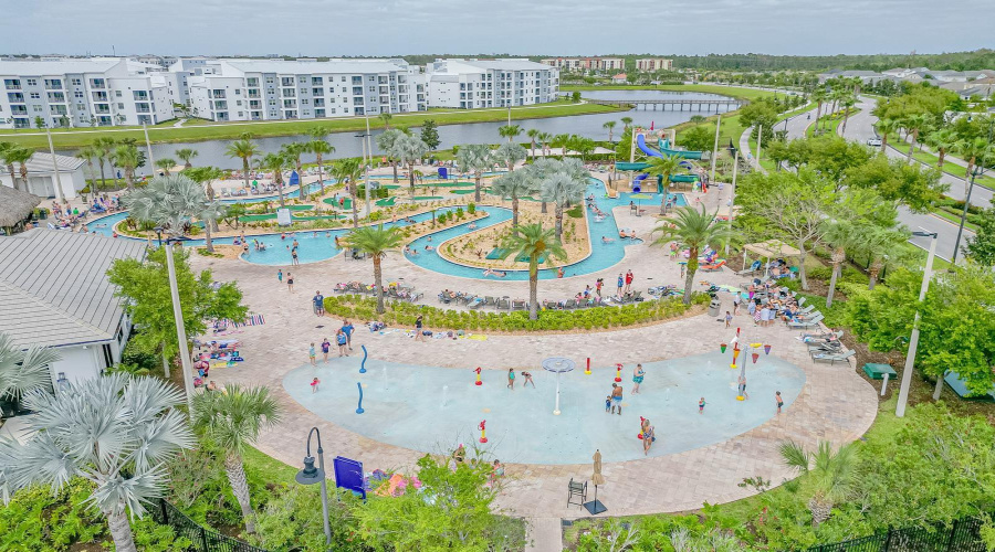 KISSIMMEE, Florida 34746, 2 Bedrooms Bedrooms, ,2 BathroomsBathrooms,Residential,For Sale,PARADOX,0,MFRS5145363