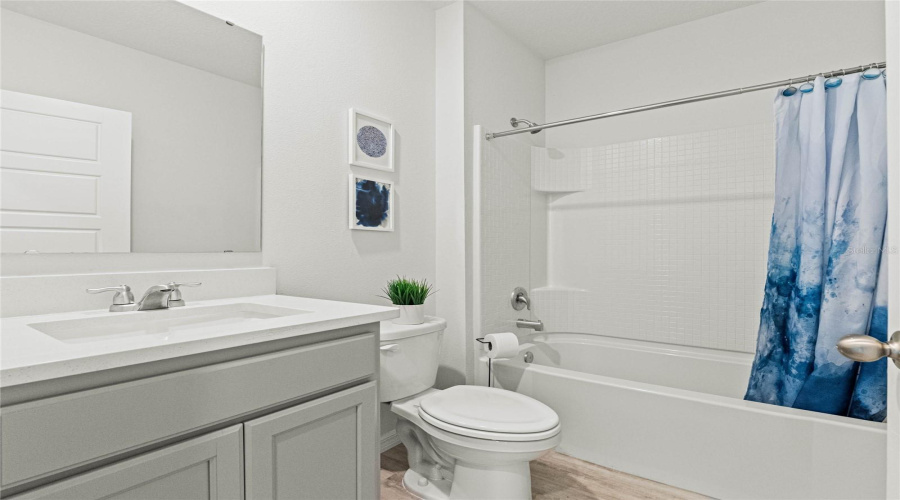 DAVENPORT, Florida 33837, 5 Bedrooms Bedrooms, ,3 BathroomsBathrooms,Residential,For Sale,MOULIN,0,MFRO6390529