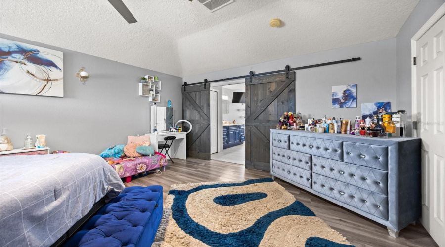 KISSIMMEE, Florida 34746, 4 Bedrooms Bedrooms, ,2 BathroomsBathrooms,Residential,For Sale,BOATING,0,MFRO6388080