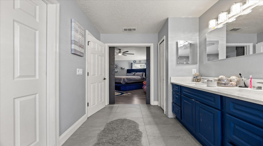 KISSIMMEE, Florida 34746, 4 Bedrooms Bedrooms, ,2 BathroomsBathrooms,Residential,For Sale,BOATING,0,MFRO6388080