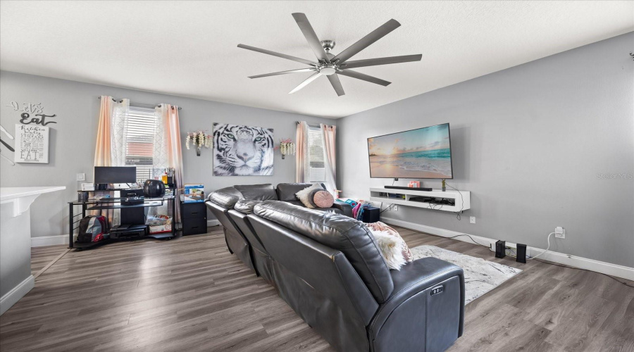 KISSIMMEE, Florida 34746, 4 Bedrooms Bedrooms, ,2 BathroomsBathrooms,Residential,For Sale,BOATING,0,MFRO6388080