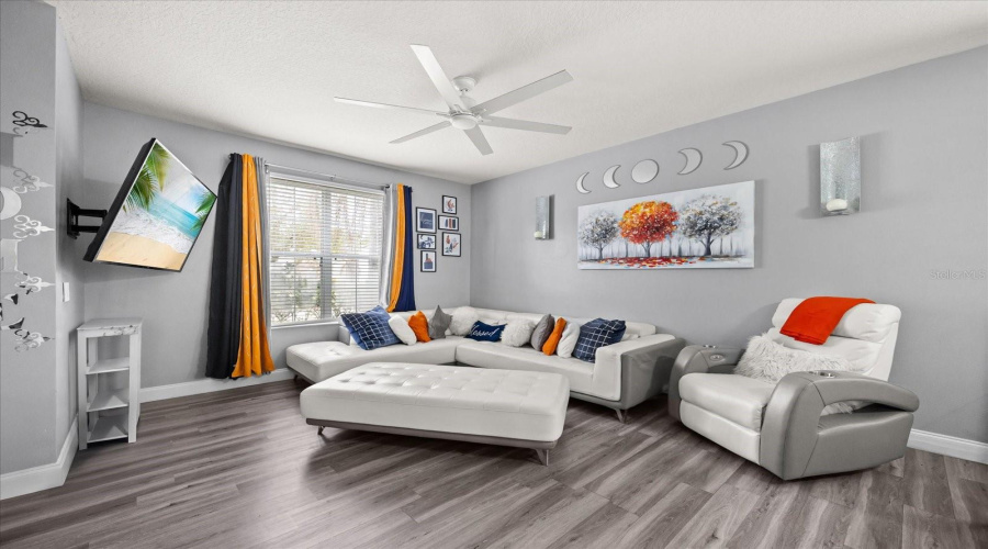 KISSIMMEE, Florida 34746, 4 Bedrooms Bedrooms, ,2 BathroomsBathrooms,Residential,For Sale,BOATING,0,MFRO6388080