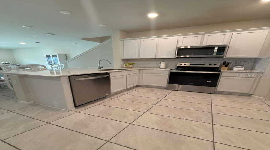 DAVENPORT, Florida 33896, 3 Bedrooms Bedrooms, ,2 BathroomsBathrooms,Residential,For Sale,WINSOME,0,MFRO6364227