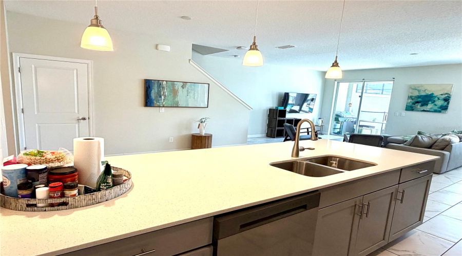 KISSIMMEE, Florida 34746, 5 Bedrooms Bedrooms, ,4 BathroomsBathrooms,Residential,For Sale,LOVE STOREY,0,MFRO6390062