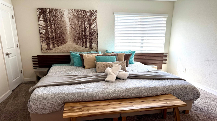 KISSIMMEE, Florida 34746, 5 Bedrooms Bedrooms, ,4 BathroomsBathrooms,Residential,For Sale,LOVE STOREY,0,MFRO6390062