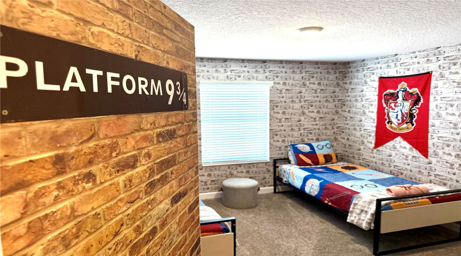 KISSIMMEE, Florida 34746, 5 Bedrooms Bedrooms, ,4 BathroomsBathrooms,Residential,For Sale,LOVE STOREY,0,MFRO6390062