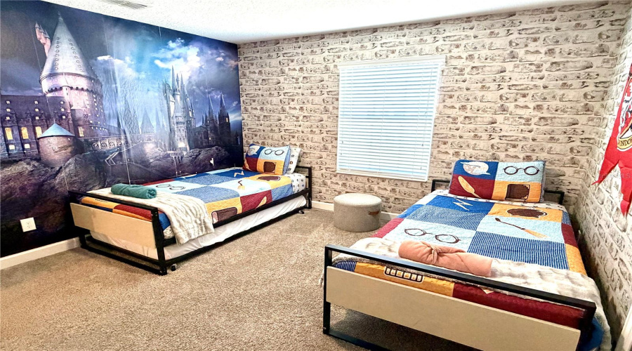 KISSIMMEE, Florida 34746, 5 Bedrooms Bedrooms, ,4 BathroomsBathrooms,Residential,For Sale,LOVE STOREY,0,MFRO6390062