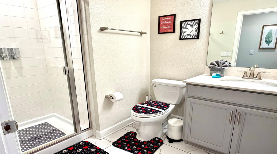 KISSIMMEE, Florida 34746, 5 Bedrooms Bedrooms, ,4 BathroomsBathrooms,Residential,For Sale,LOVE STOREY,0,MFRO6390062