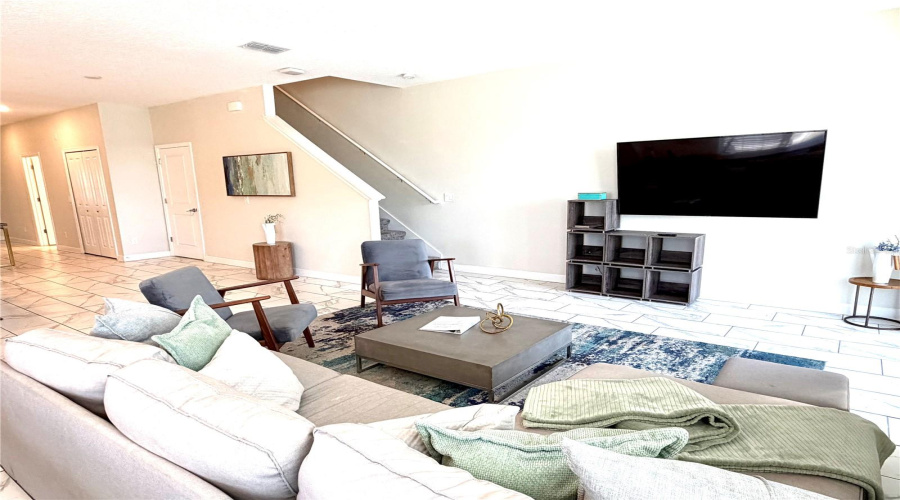 KISSIMMEE, Florida 34746, 5 Bedrooms Bedrooms, ,4 BathroomsBathrooms,Residential,For Sale,LOVE STOREY,0,MFRO6390062