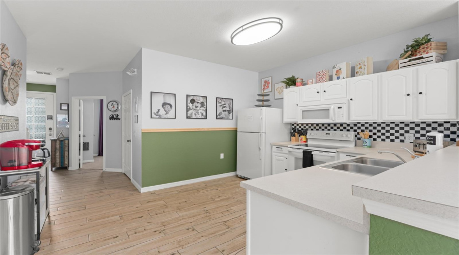 KISSIMMEE, Florida 34747, 3 Bedrooms Bedrooms, ,3 BathroomsBathrooms,Residential,For Sale,OTTERSPOOL,0,MFRO6372446