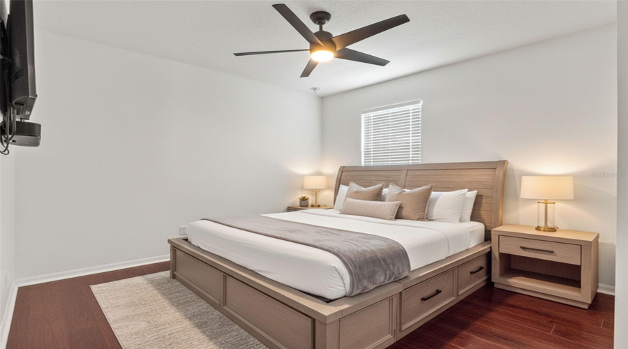 ORLANDO, Florida 32836, 4 Bedrooms Bedrooms, ,4 BathroomsBathrooms,Residential,For Sale,HANGING VINE,0,MFRO6390613