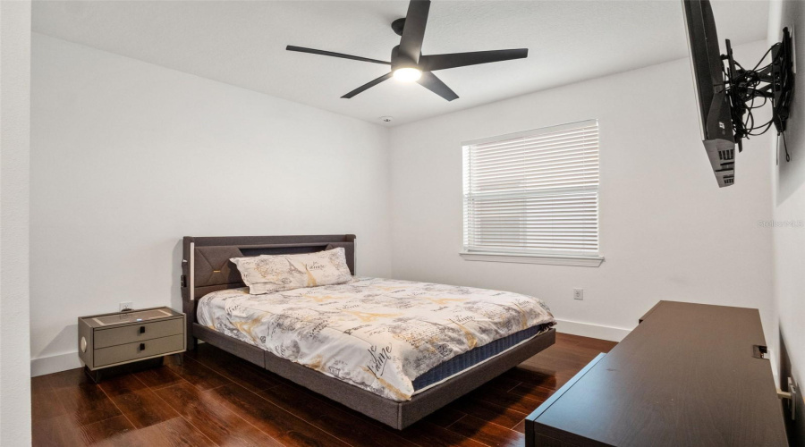 ORLANDO, Florida 32836, 4 Bedrooms Bedrooms, ,4 BathroomsBathrooms,Residential,For Sale,HANGING VINE,0,MFRO6390613