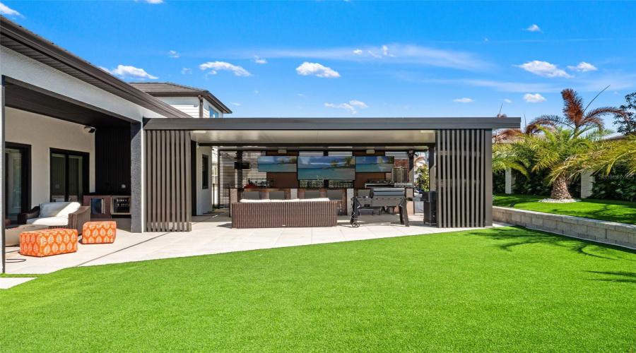 ORLANDO, Florida 32836, 4 Bedrooms Bedrooms, ,4 BathroomsBathrooms,Residential,For Sale,HANGING VINE,0,MFRO6390613