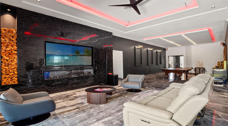 ORLANDO, Florida 32836, 4 Bedrooms Bedrooms, ,4 BathroomsBathrooms,Residential,For Sale,HANGING VINE,0,MFRO6390613